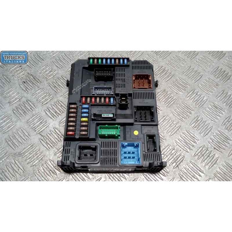 PEUGEOT CENTRALINA MOTORE PEUGEOT 208 2012>2015 usato