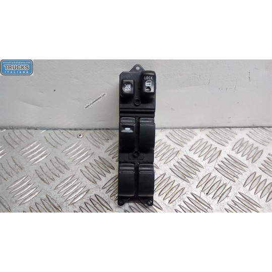 INTERRUTTORI E PULSANTI ALZAVETRI MITSUBISHI Asx 2010>2013 usato