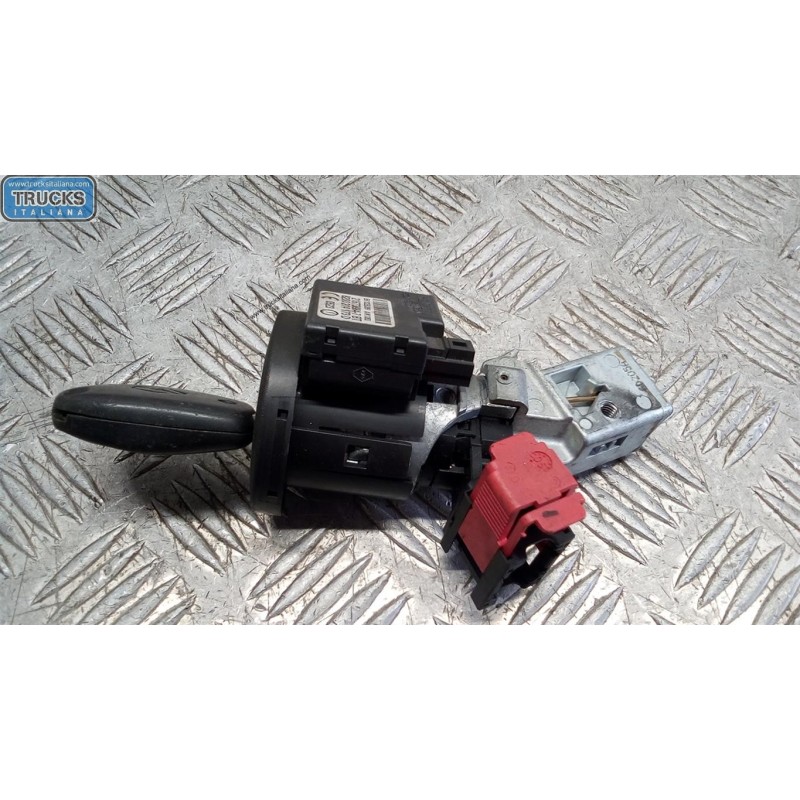 RENAULT CENTRALINA MOTORE RENAULT Clio 2005>2009 usato