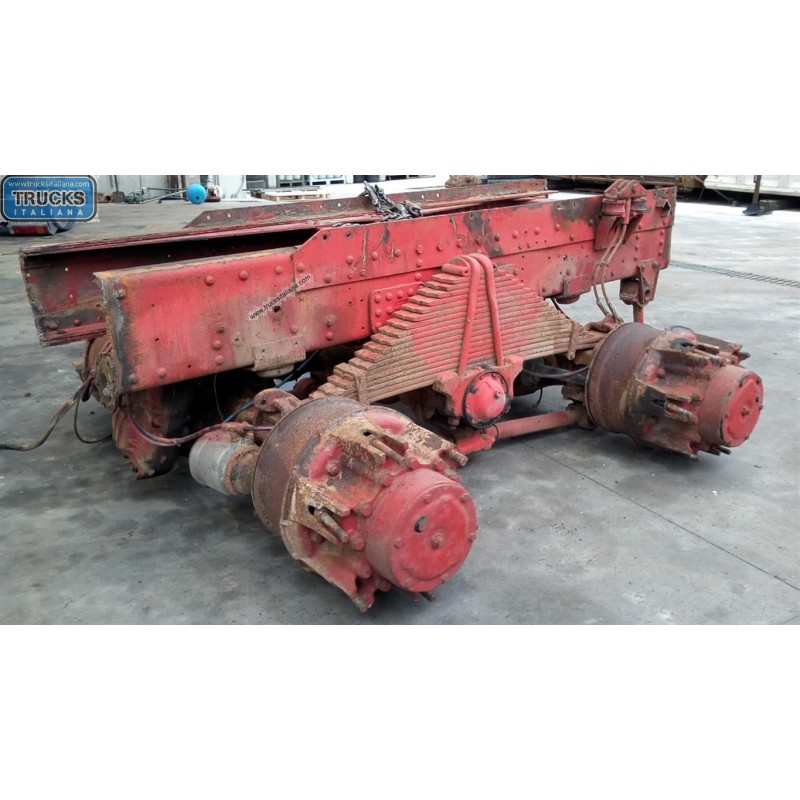 IVECO ASSALE POSTERIORE IVECO 330-35 usato