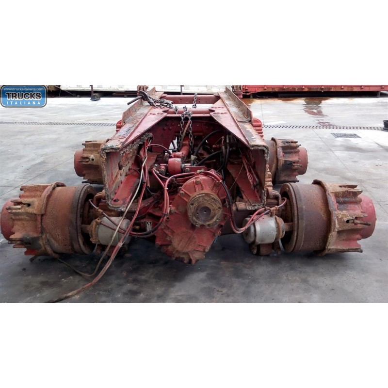 IVECO ASSALE POSTERIORE IVECO 330-35 usato