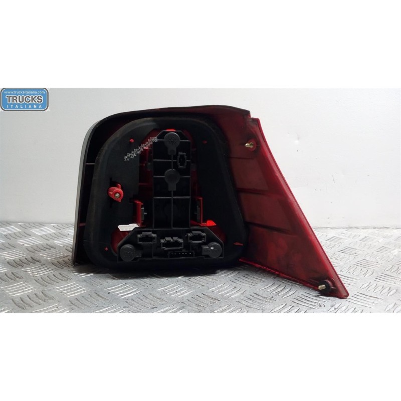 VOLKSWAGEN LEFT REAR LIGHT 
 VOLKSWAGEN Golf 4 1997>2003 used