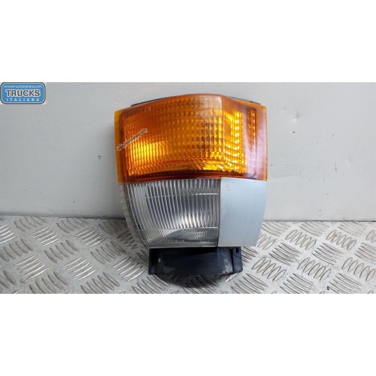 FRECCIA ANTERIORE SINISTRA NISSAN truck Cabstar 1999>2005 usato