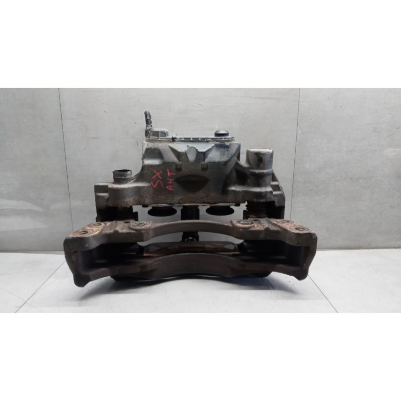 MAN PINZA ANTERIORE SINISTRA MAN TG-A 2000>2007 usato