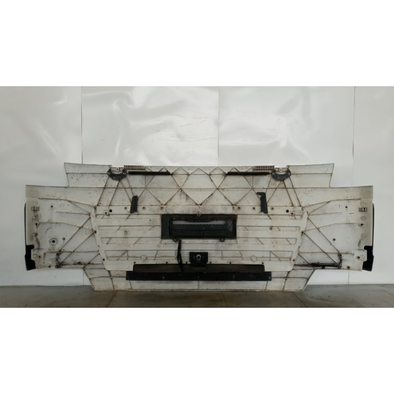 MAN MASKS MAN TGX  used