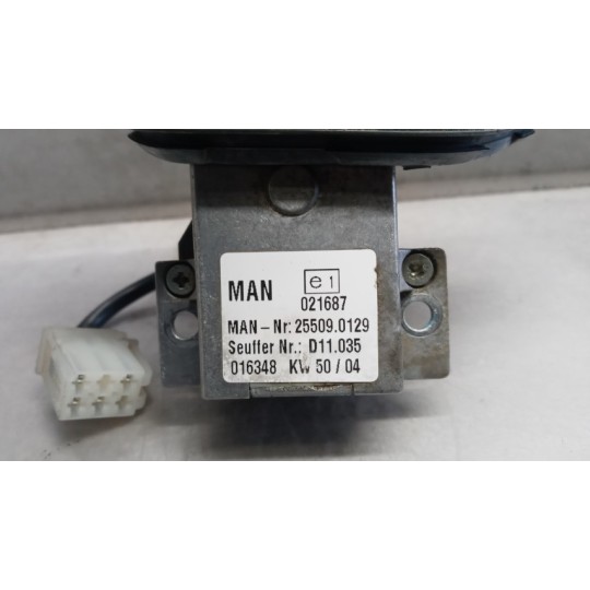 VARIOUS SWITCHES AND BUTTONS C  MAN TG-A 2000>2007 used