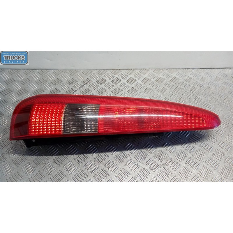 FORD FARO POSTERIORE ESTERNO SINISTRO FORD Fusion 2002>2006 usato
