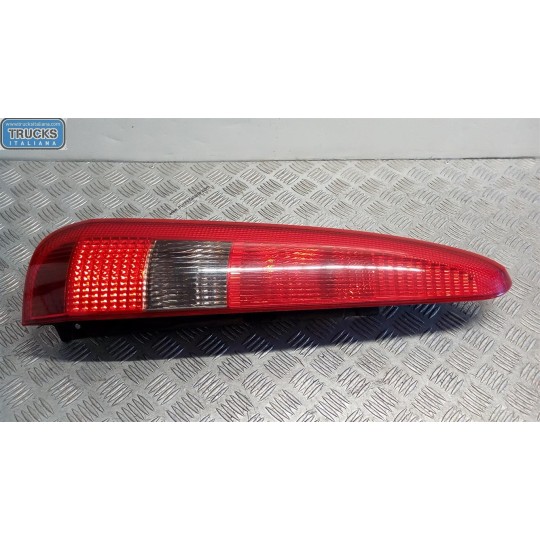 LEFT REAR LIGHT 
 FORD Fusion 2002>2006 used