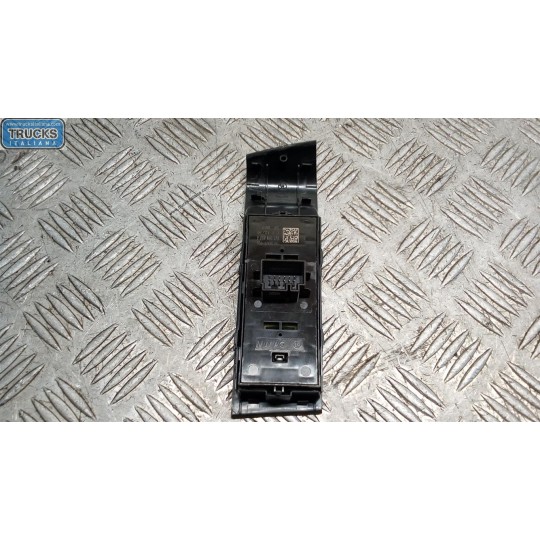 INTERRUTTORI E PULSANTI ALZAVETRI SKODA Fabia 2014> (NJ) usato