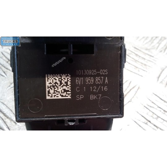 INTERRUTTORI E PULSANTI ALZAVETRI SKODA Fabia 2014> (NJ) usato