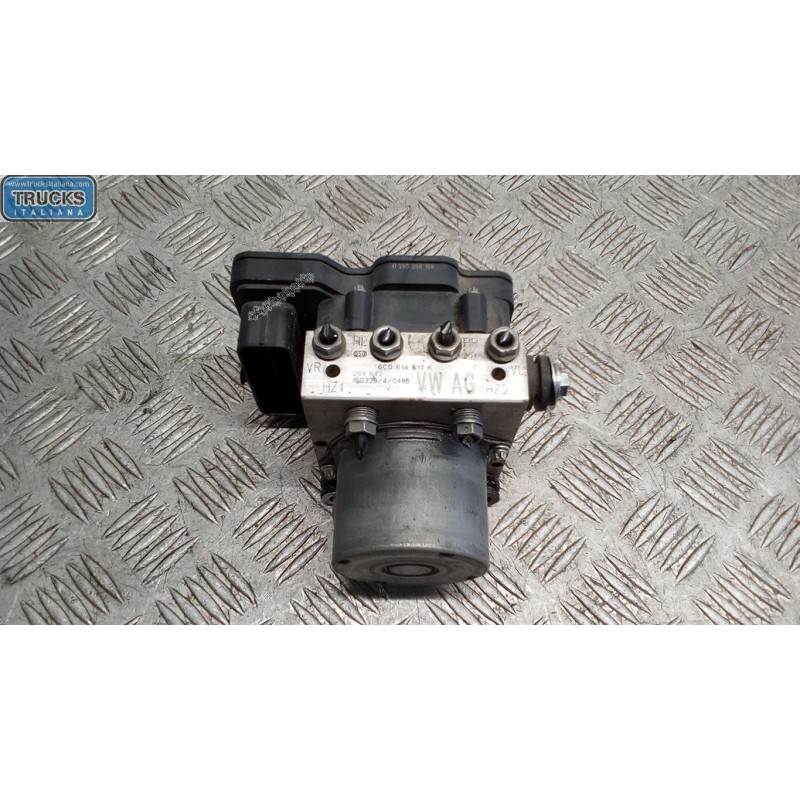 SKODA GRUPPO ABS SKODA Fabia 2014> (NJ) usato