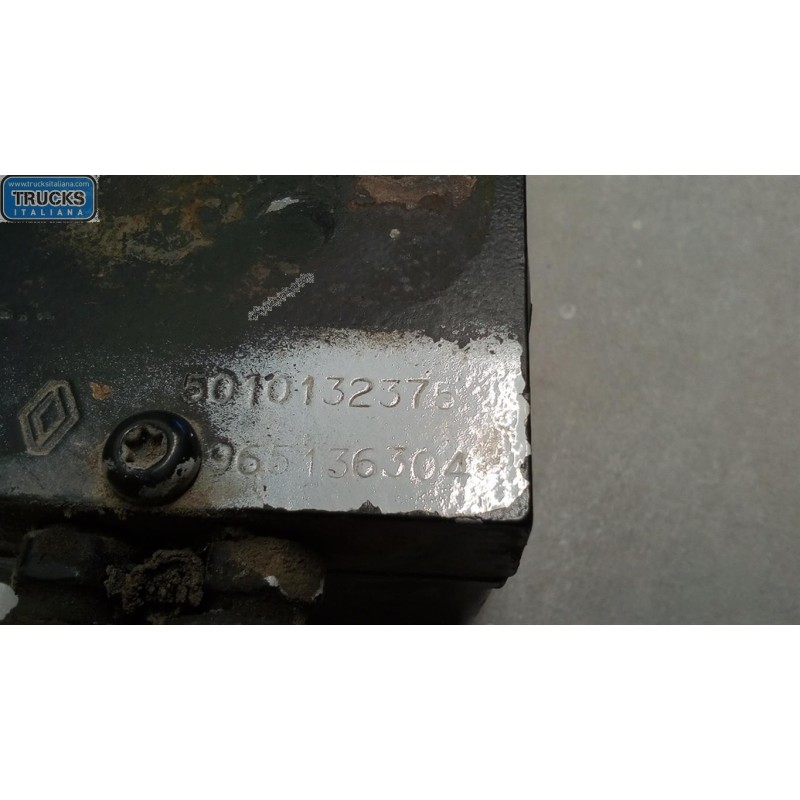 RENAULT truck POMPA IDR ALZACABINA RENAULT truck Premium 1996>2005 usato