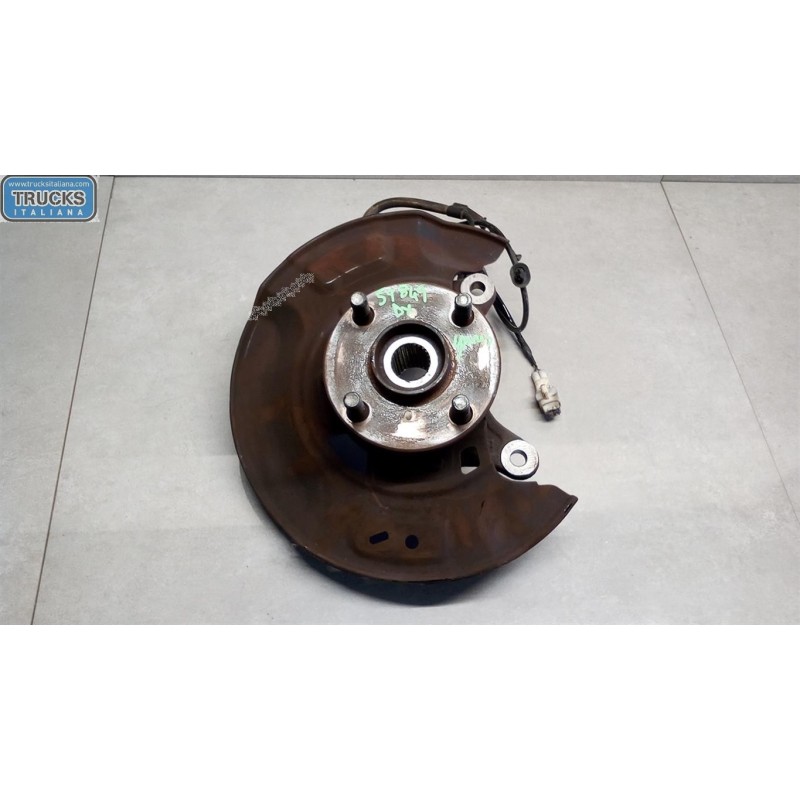 TOYOTA MONTANTE COMPLETO DESTRO TOYOTA Yaris 2005>2008 usato