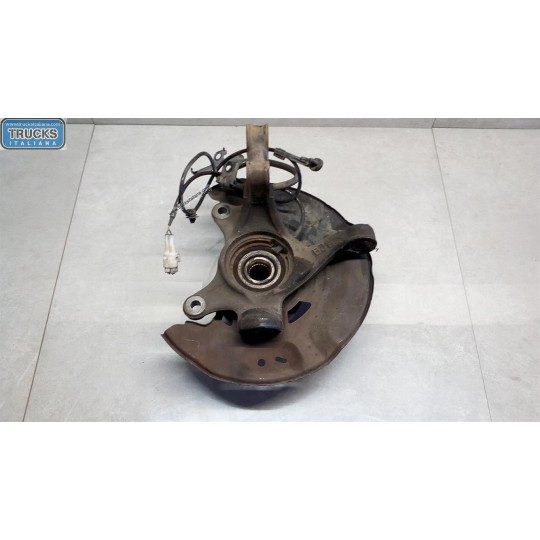 COMPLETE RIGHT UPRIGHT TOYOTA Yaris 2005>2008 used