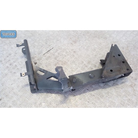 SUPPORTO PEDANA SX MERCEDES-BENZ truck Actros euro 5 2008>2013 usato