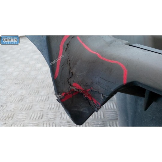 PARAFANGO ANTERIORE DESTRO MERCEDES-BENZ truck Actros euro 5 2008>2013 usato