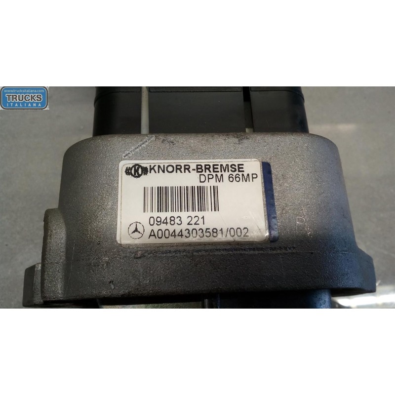 MERCEDES-BENZ truck EMERGENCY LEVER  MERCEDES-BENZ truck Actros euro 5 2008>2013 used