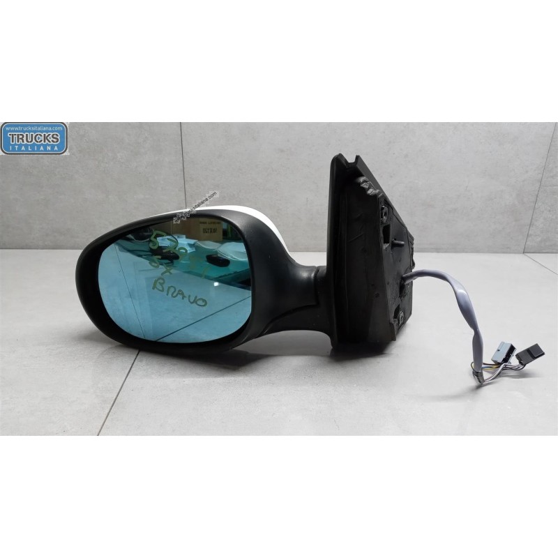 FIAT RETROVISORE ELETTRICO SINISTRO FIAT Bravo 2007>2014 usato