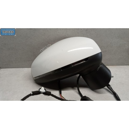 RIGHT ELETRIC REAR-VIEW MIRROR  AUDI A1 2010> used