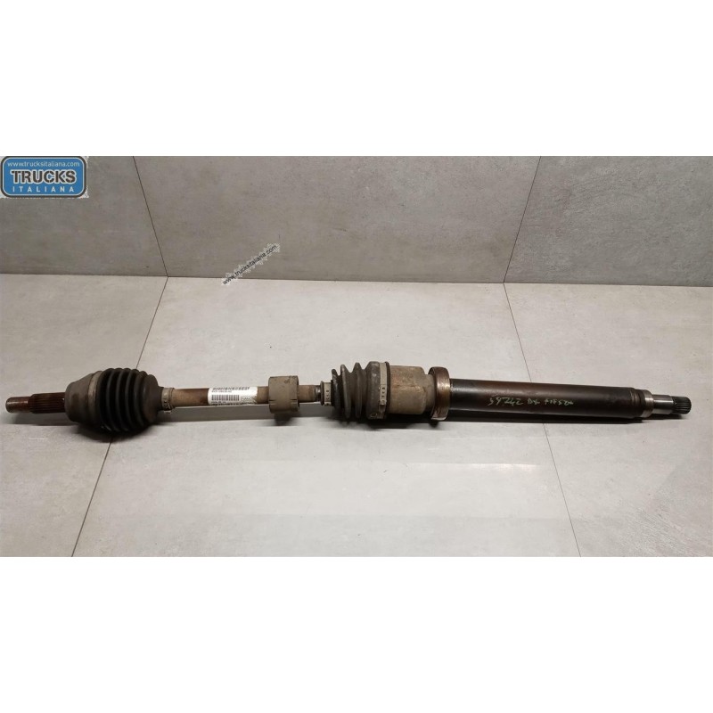 FORD SEMIASSE ANTERIORE DESTRO FORD Fiesta 2008>2013 usato