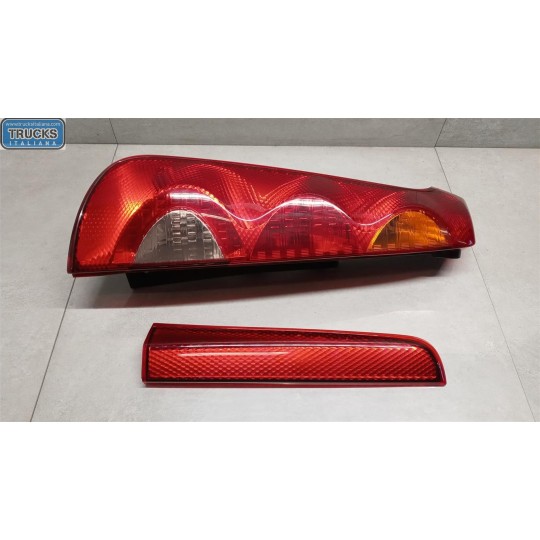 FARO POSTERIORE ESTERNO SINISTRO NISSAN Note 2006>2008 usato