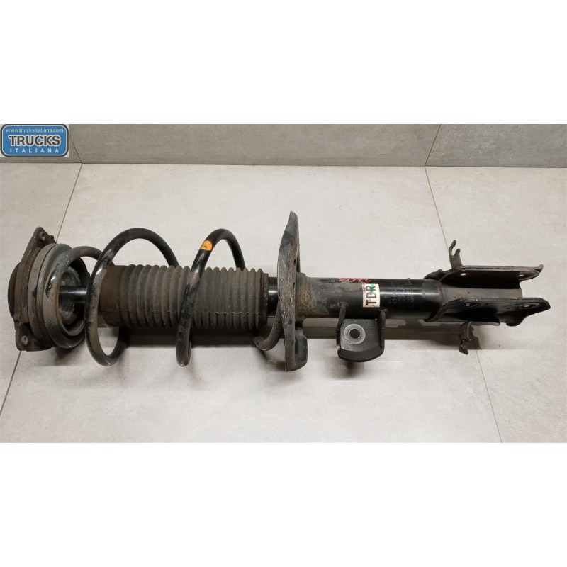 NISSAN AMMORTIZZATORE ANTERIORE DESTRO NISSAN Juke 2010>2014 usato