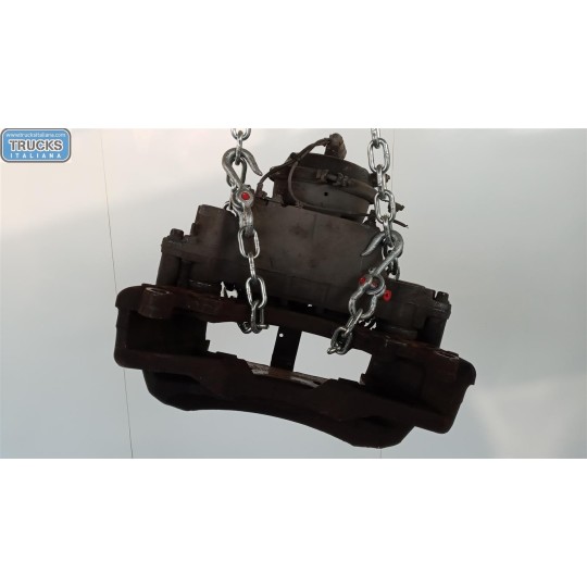 PINZA ANTERIORE SINISTRA RENAULT truck T 2014> usato