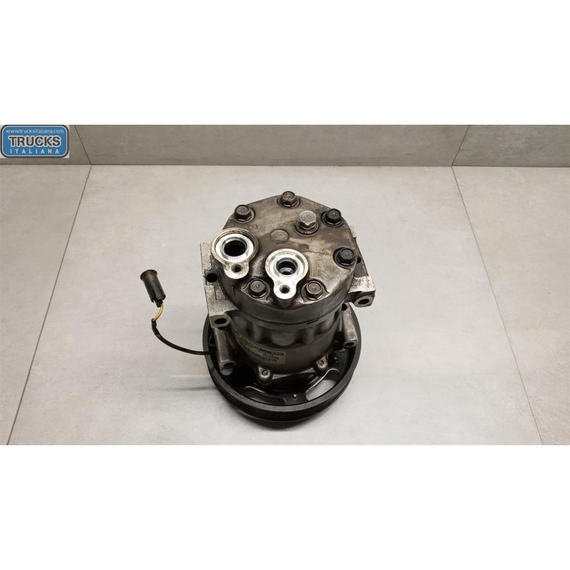 RENAULT truck AIR CONDITIONER COMPRESSOR RENAULT truck T 2014> used
