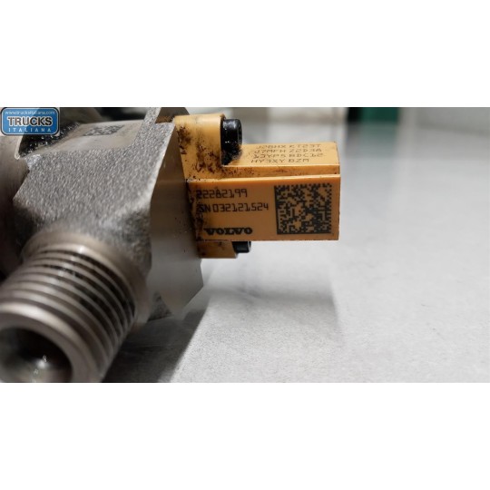 INJECTORS  RENAULT truck T 2014> used