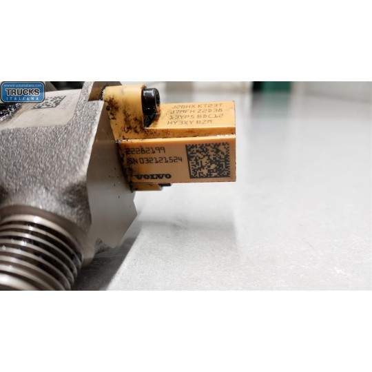 INJECTORS  RENAULT truck T 2014> used