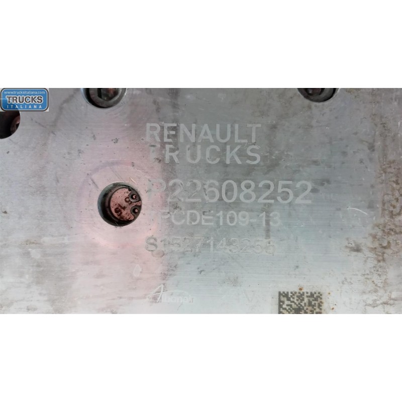 RENAULT truck ADBLUE PUMP RENAULT truck T 2014> used