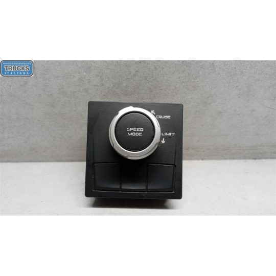INTERRUTTORI E PULSANTI ABITACOLO RENAULT truck T 2014> usato