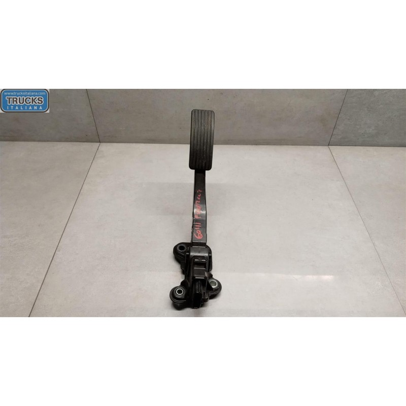 FIAT ELETRONIC THROTTLE PEDAL  FIAT Freemont 2011> used