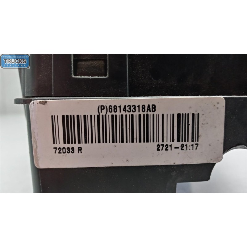 FIAT FUSE BOX FIAT Freemont 2011> used