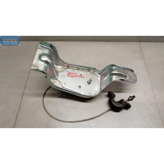 HOLDER WHEEL FIAT Freemont 2011> used