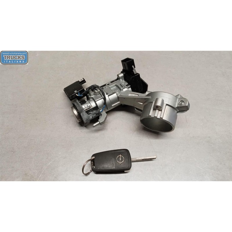 OPEL CENTRALINA MOTORE OPEL Corsa E 2014>2019 usato