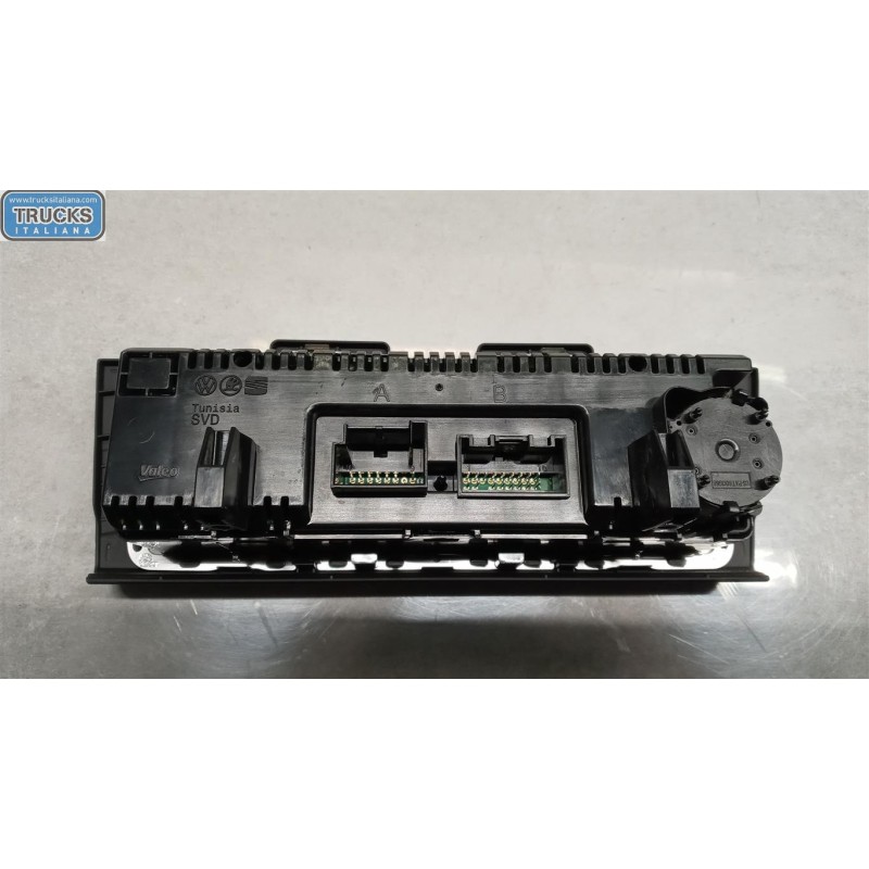 VOLKSWAGEN CENTRALINA CLIMATIZZATORE VOLKSWAGEN Polo 2014>2017 usato