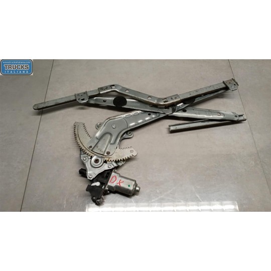 FRONT RIGHT POWERED WINDOWS  ISUZU NPR used