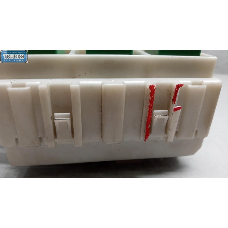 ISUZU FUSE BOX ISUZU NPR used