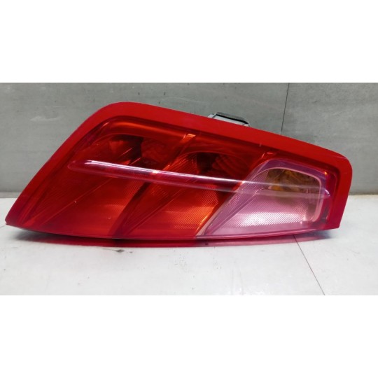 FARO POSTERIORE ESTERNO SINISTRO FIAT F.Grande Punto 2005>2012 usato