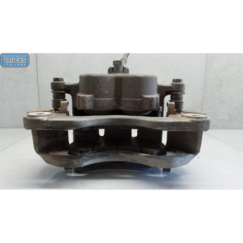 ISUZU PINZA POSTERIORE DESTRA ISUZU NPR usato