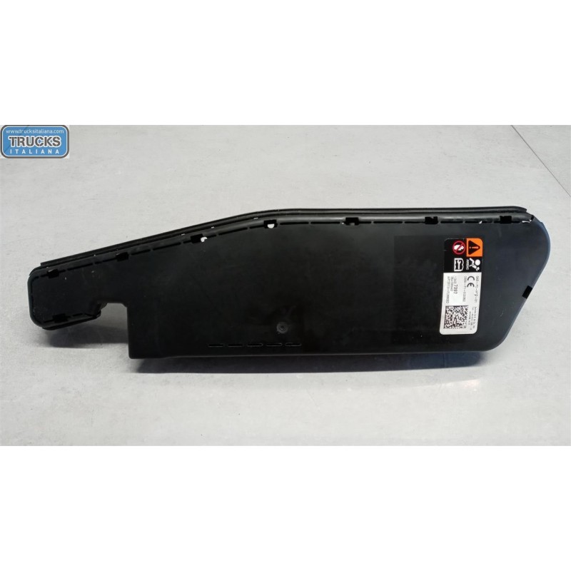 OPEL AIR BAG LATERALE DESTRO OPEL Astra J 2012>2015 usato