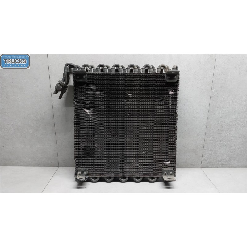 NISSAN truck RADIATORE CLIMATIZZATORE NISSAN truck Atleon usato