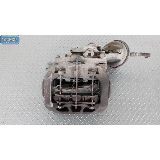 PINZA ANTERIORE SINISTRA NISSAN truck Atleon usato