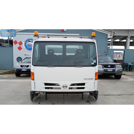 CABINA NISSAN truck Atleon usato