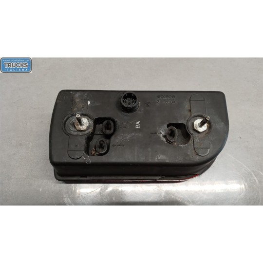 FARO POSTERIORE ESTERNO DESTRO AEBI Mt 750 usato