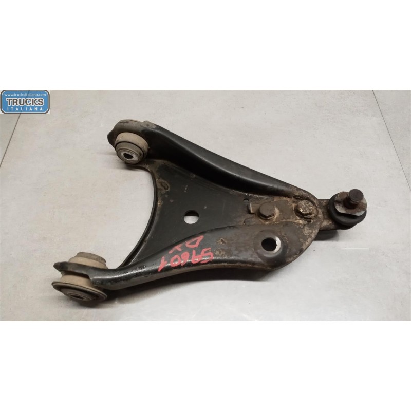 RENAULT CONTROL ARM FRONT LOWER RIGHT  RENAULT Kangoo 2003>2007 used