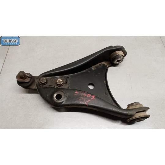 BRACCIO OSCILLANTE ANTERIORE INFERIORE SINISTRO RENAULT Kangoo 2003>2007 usato