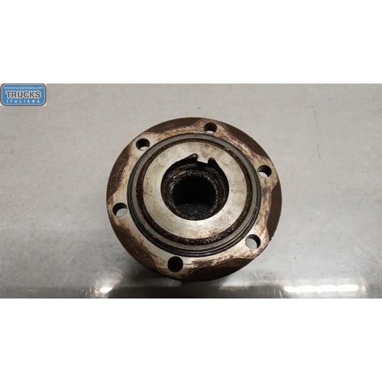 MOZZO RUOTA LIBERA 4X4 SUZUKI Vitara 1988>1996  usato