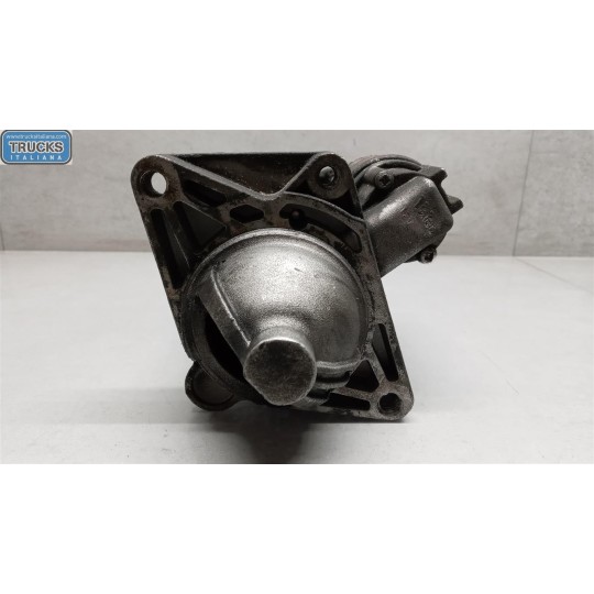 STARTER MOTOR NISSAN Van Primastar 2002> used